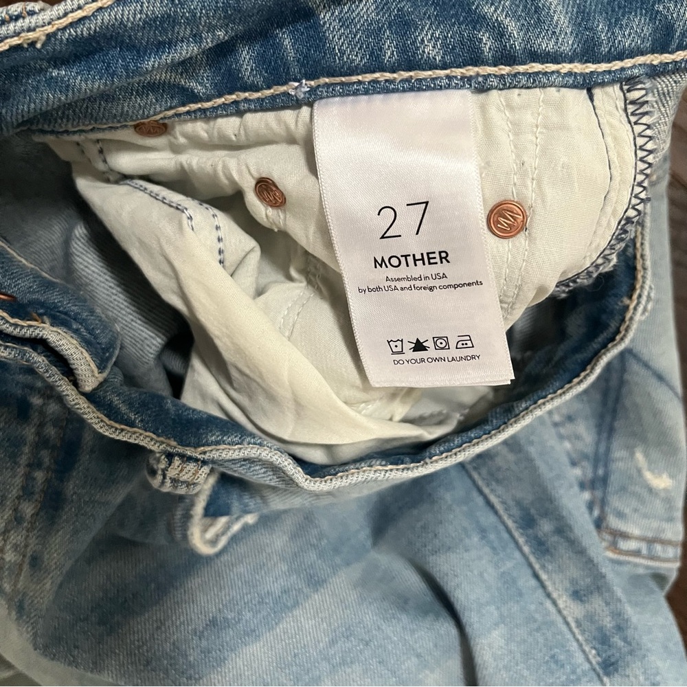 Mother Denim the Tomcat distressed lighter wash “the confession” jeans 27 - Picture 4 of 13